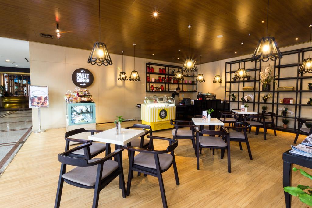 Artotel Gelora Senayan Джакарта Екстериор снимка