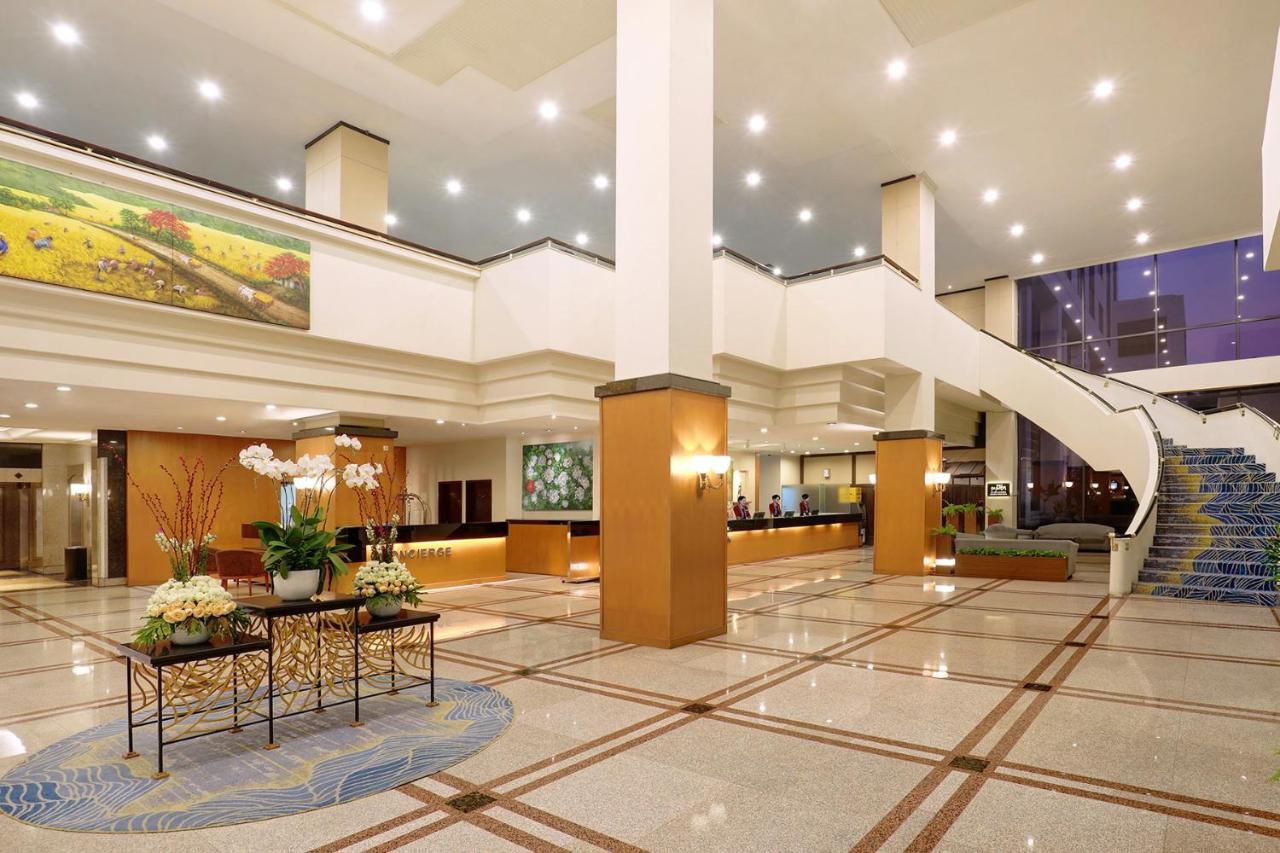 Artotel Gelora Senayan Джакарта Екстериор снимка